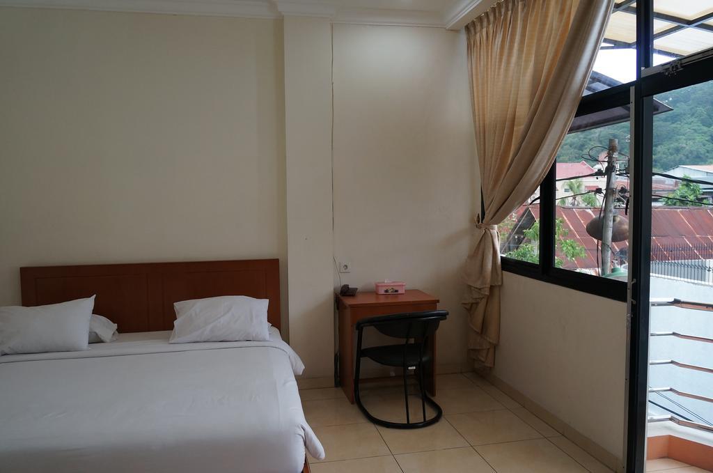 Jesnic Hotel Padang  Chambre photo